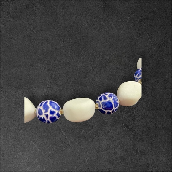 Handmade and Painted Ceramic, beaded and stone necklace with gold chain links - Picture 6 of 11